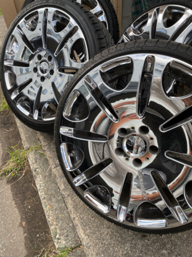 20インチホイールLowenhart