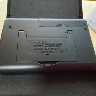 ギター チューナ ケースと説明書付きの画像