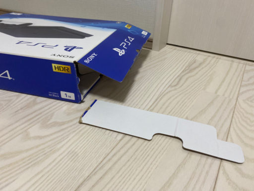 ジモティ限定　PlayStation®4 1TB CUH-2100BB01