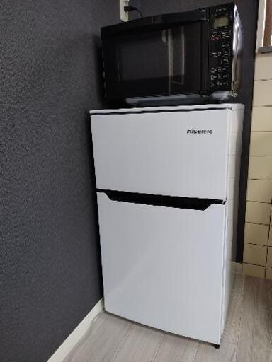 ハイセンス 小型 冷蔵庫 幅48.1cm 93L ホワイト HR-B95A 2ドア 右開き 大容量冷蔵室67L 耐熱天板