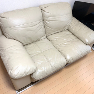ニトリ2人用本革ソファ（NステイツBE）