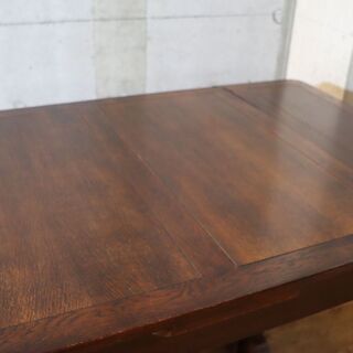 IDC OTSUKA(大塚家具)で取り扱われていた英国アンティークのドローリーフダイニングテーブル。クラシックでエレガントな印象の伸長式テーブルは来客時などにも活躍♪コンパクトなので2人暮らしにも！BI121の画像