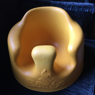 美品！Bumbo 専用ベルト・トレー付 