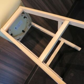 おしゃれなハイチェアーです♪　カウンターやキッチン・飾り棚としても大変素敵なお品です。の画像