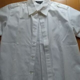 子供服　コムサ　白シャツ　140cmの画像