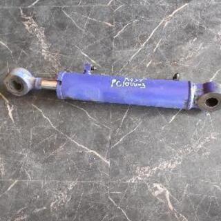 コマツ　PC10uu-3 スイングシリンダーの画像