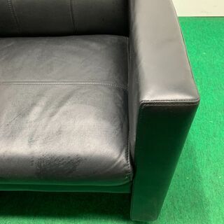 中古 内田洋行 キャスター付きシングルソファ ブラック RC-23の画像