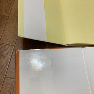 翻訳された絵本　2冊の画像