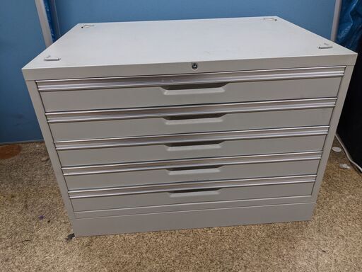 スチールマップケース 本体H53.5cm W74.5cm D52.5cm ラベルホルダー付き オフィス 地図 図面 収納棚　オフィス　スチール棚