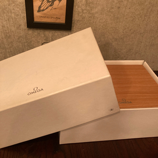 オメガ　純正品木箱　あげますの画像