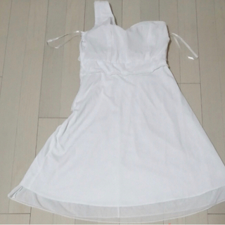 未使用に近いワンピースチュニックホワイトオフショルダー上品大活躍品薄レア の画像