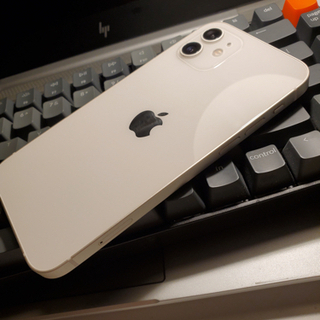 iPhone 12 128GB ホワイト　SIMフリー　美品