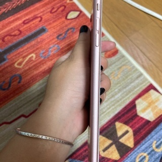 iPhone 6s plus 128GBの画像
