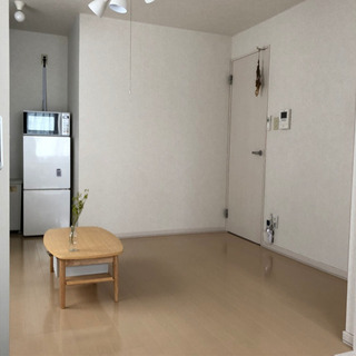 フロアタイル モダンデコの画像