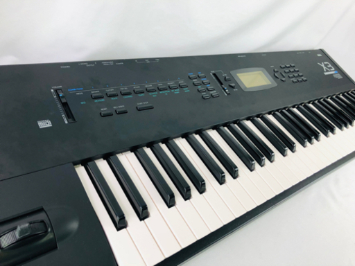 コルグ　X3 シンセサイザー　ハードケース付き　61鍵　電子キーボード　KORG
