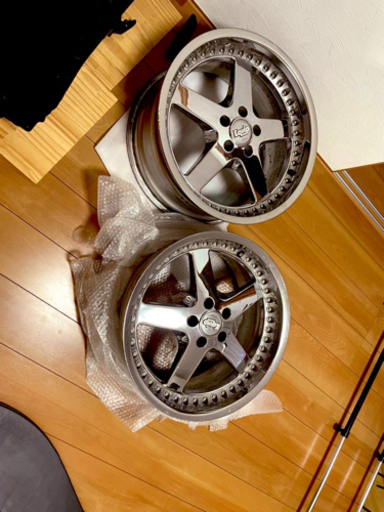 エクイップ　19インチ　9.5j 2本