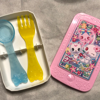 【商談成立】子ども用お茶わんとカトラリーです。ジュエルペットの好きな方に使っていただければ💕の画像