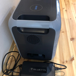 bluetti AC200  ほぼ新品の画像