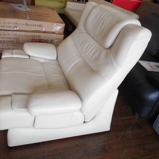 本革　カリモク限定商品　ホワイト 1人掛けソファ 本革 カリモク限定商品 ホワイト 1人掛けソファ カリモク本革1人用