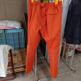 防寒パンツの画像