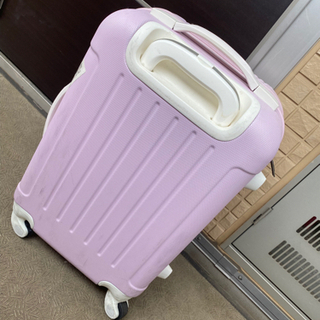 機内持ち込み可能　スーツケース　拡張機能付き