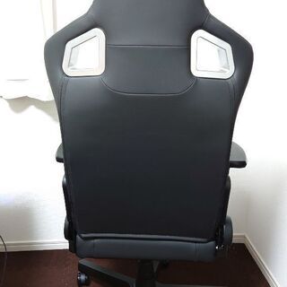 noblechairs EPIC BLACK EDITIONの画像