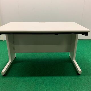 中古 プラス W1200 平机 天板ホワイト　龍ヶ崎倉庫の画像