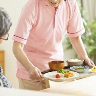 ＼介護経験を活かして働く／高時給1300円～★囲炉裏のある落ち着...