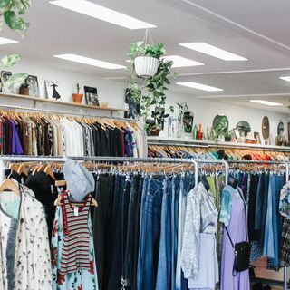 店長候補（服飾専門リユースショップ）