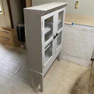 収納棚　棚　食器棚　本棚の画像