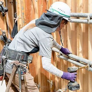 【創業22年】の安定企業で高収入！家族のようなあったかな会社で型枠工事の運搬ドライバーの画像