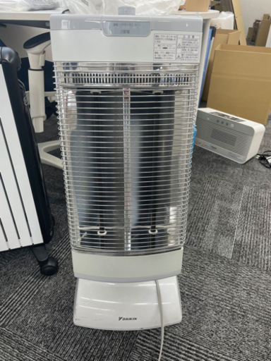 ダイキン　遠赤外線暖房機