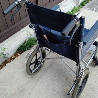 車椅子 介護車の画像