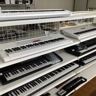 【電子楽器販売中】キーボード CASIO 2016年発売モデル入...