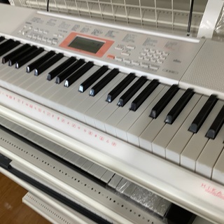 【電子楽器販売中】キーボード CASIO 2016年発売モデル入荷しましたの画像