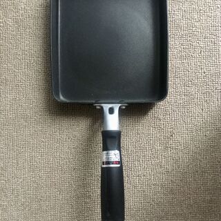 【お譲り先決定】卵焼きやフレンチトーストなどに。スクエア型フライ...