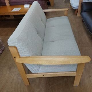 値下げしました！　カリモク　３人掛けアームソファー　Chitano　布地【愛品倶楽部柏店】の画像