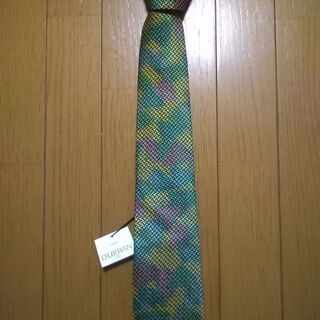 ダーバン　ネクタイ👔未使用　定価8800円　使わないので