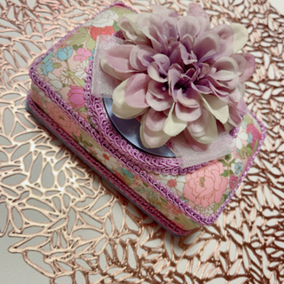 ✨ 可愛い♡ウエットティッシュケース　シルコット中身付き お花 ...