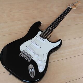 美品【RDR/ストラトキャスター・タイプ】弦交換済み