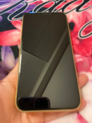 iPhoneXR  Yellow128G  SIMロック解除済！