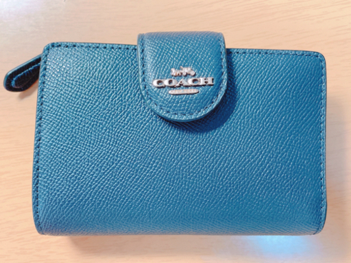 コーチ　二つ折り財布　ネイビーカラー