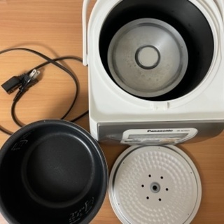炊飯器 Panasonic 3合炊 一人暮らしの画像