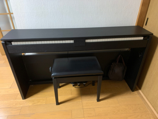 電子ピアノ　カシオ　Privia PX-830 純正椅子付き　配送料込み(一部地域)