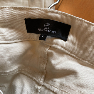 スキニーパンツ　アイボリーの画像