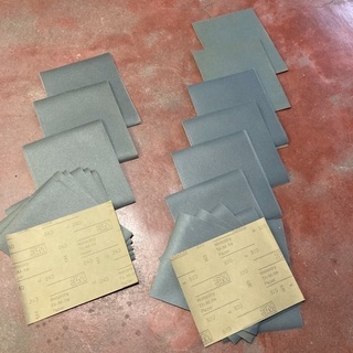 【無料】3M社サンドペーパー紙やすり240番37枚・320番66枚の画像