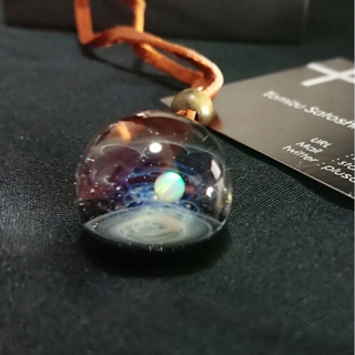 宇宙ガラス +α 正規品 ホワイトオパール プラスアルファ 当選品 箱付き ☆当選品 希少 高級 宇宙ガラス +α ホワイトオパール 1個限り 早い者勝ち！