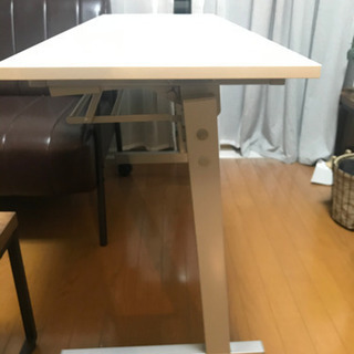 美品！折りたたみデスク　キャスター付きの画像
