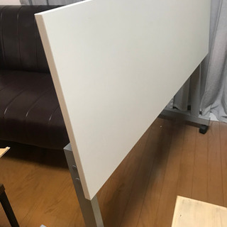 美品！折りたたみデスク　キャスター付きの画像