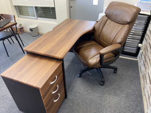 社長セット！　机、椅子、サイド棚２つ